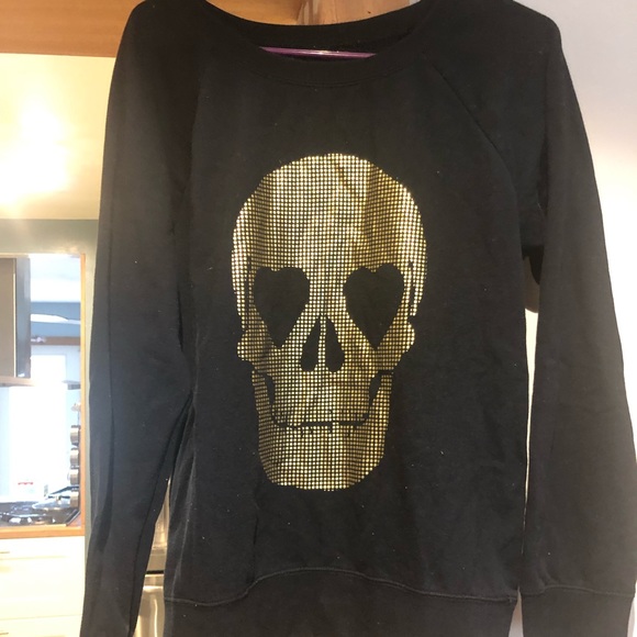skull sweatshirt womens